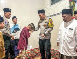 Kunjungi Ponpes Fattahul Muhibbin, Kapolres Jombang Serahkan Bansos dan Santunan Anak Yatim