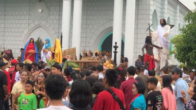 Semarak, Tradisi Syukuran Riyaya Unduh Unduh di GKJW Mojowarno Jombang