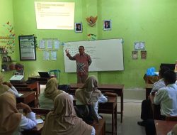 Kepala Sekolah SD dan SMP di Jombang Dibekali Disdikbud Ilmu Digital dan Inovasi