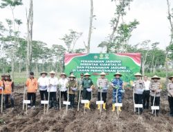 Polres Jombang Gelar Penanaman Jagung Serentak, Dukung Program Swasembada Pangan Nasional