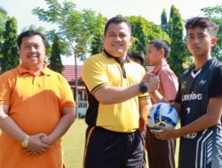 Pimpin Apel Pembukaan Lomba Kamtibmas, Kapolres Jombang Didampingi Bupati