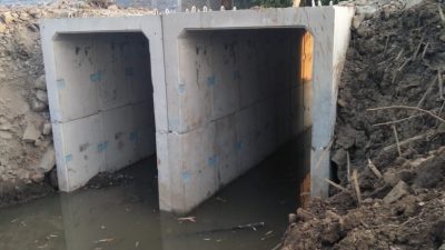 Jembatan Milik PT Tunas Althea Sejati di Catak Gayam Mojowarno Jombang, Diduga Tabrak Aturan